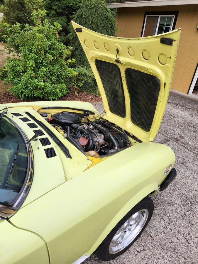 Fiat-124-spider-1976-yellow-17