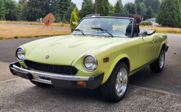 Fiat-124-spider-1976-yellow-2