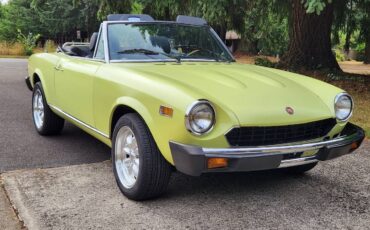 Fiat-124-spider-1976-yellow-3