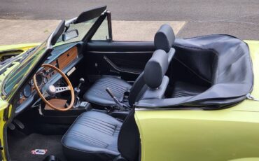 Fiat-124-spider-1976-yellow-9