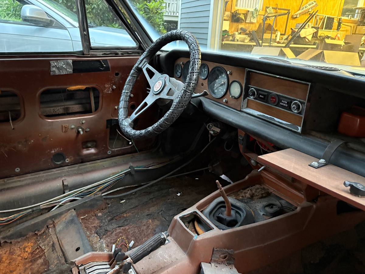 Fiat-124-spider-2000-1979-white-8