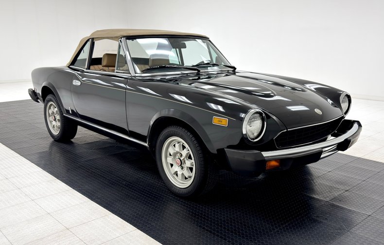 Fiat-Other-1982-Black-Tan-2