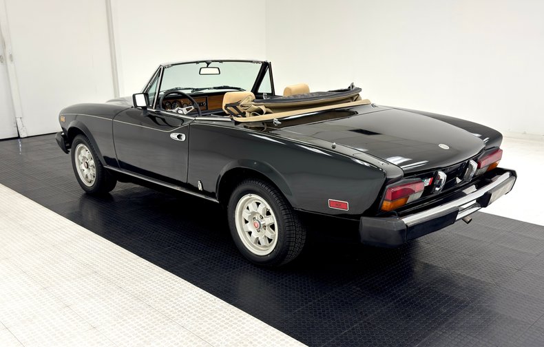 Fiat-Other-1982-Black-Tan-9