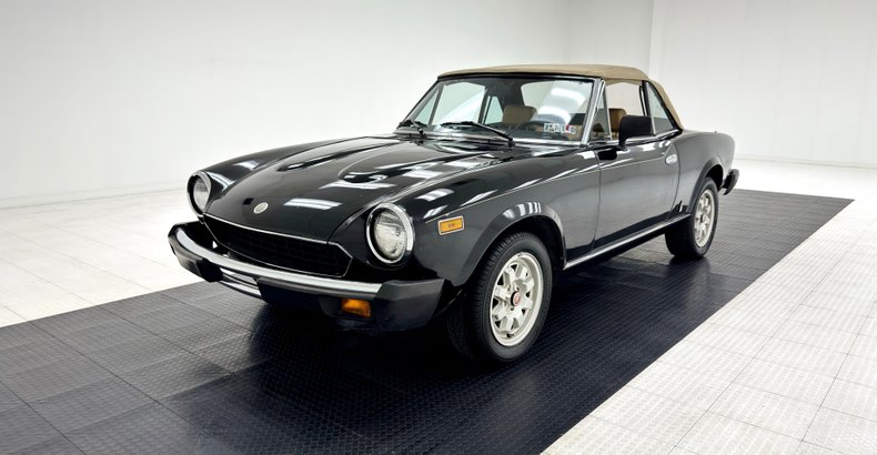Fiat-Other-1982-Black-Tan