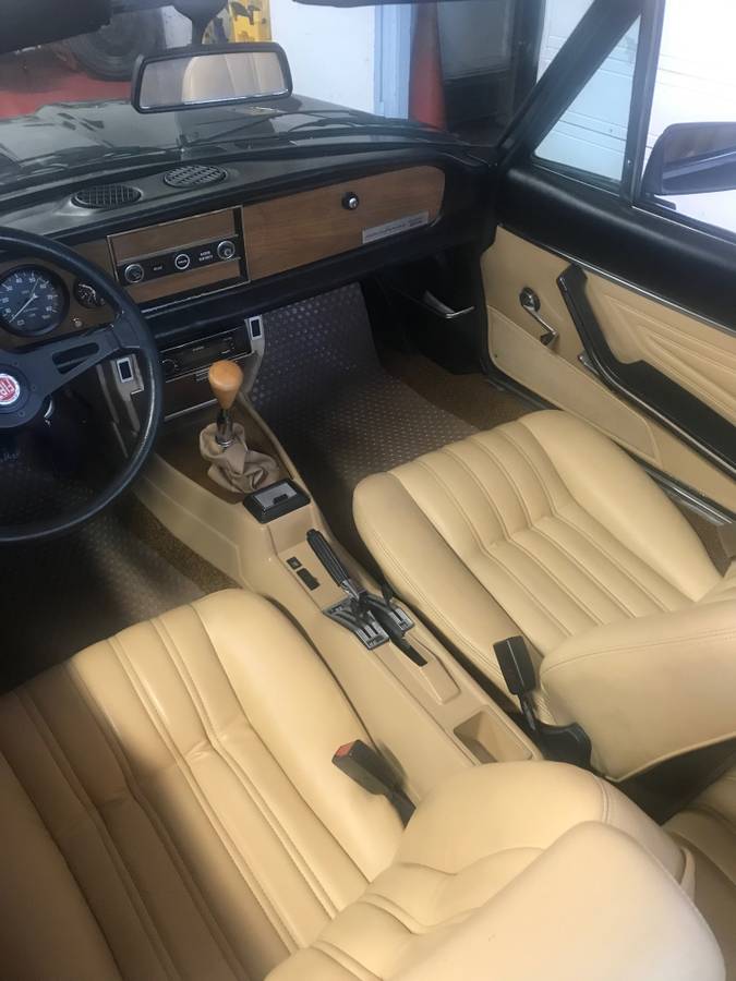 Fiat-spider-2000-1979-blue-3