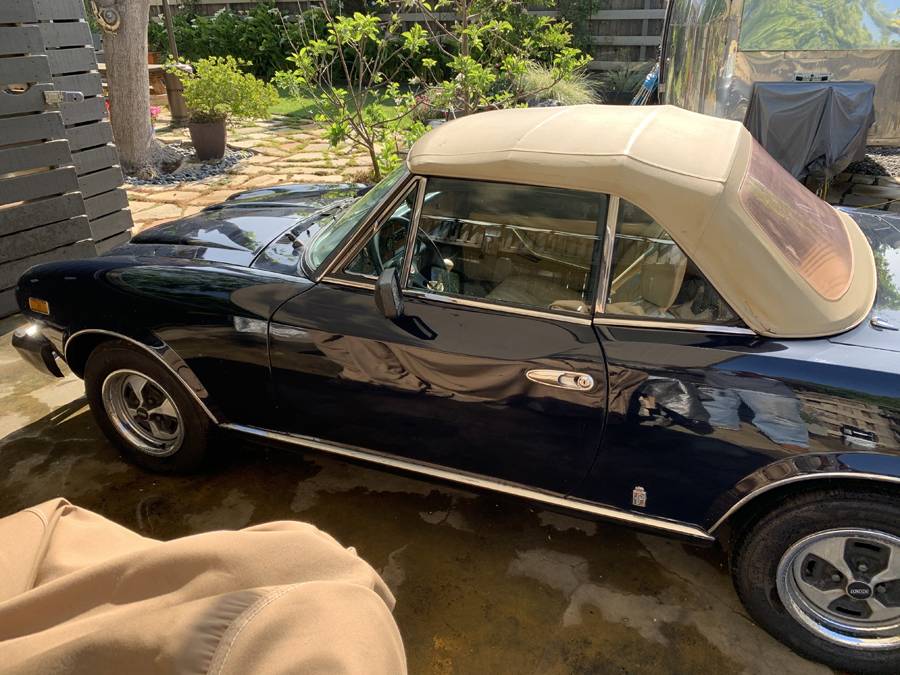 Fiat-spider-2000-1979-blue