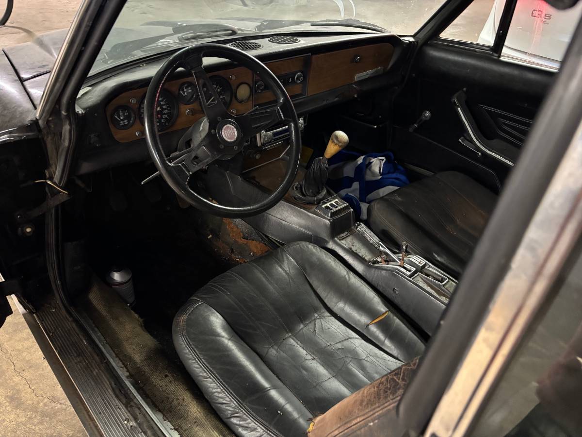 Fiat-spider-2000-1982-black-13