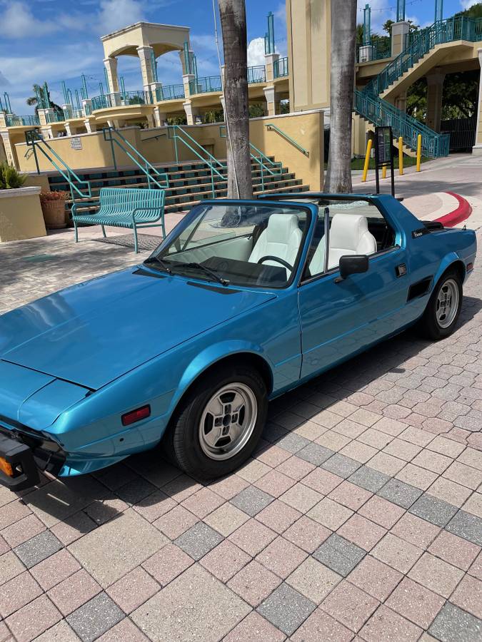 Fiat-x19-1979-blue-1