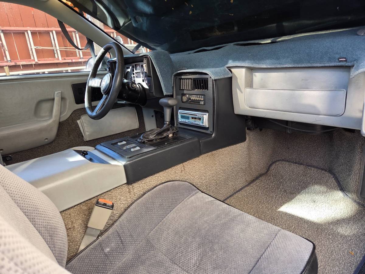 Fiero-gt-1985-white