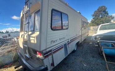 Fleetwood-pace-arrow-32-ft-1984-2