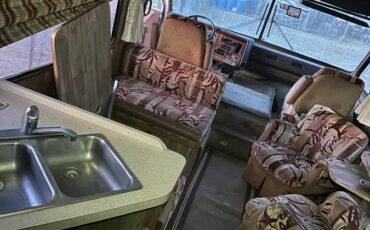 Fleetwood-pace-arrow-32-ft-1984-22