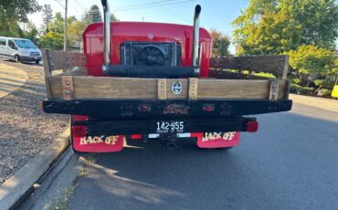 Ford-1-ton-1932-red-4