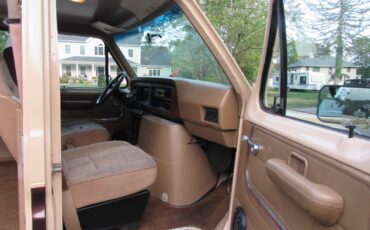 Ford-1-ton-window-van-1987-van-6