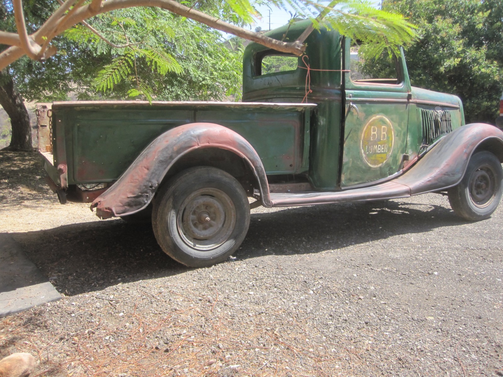 Ford-12-Ton-Pickup-1935-Standard-Cab-Pickup-4