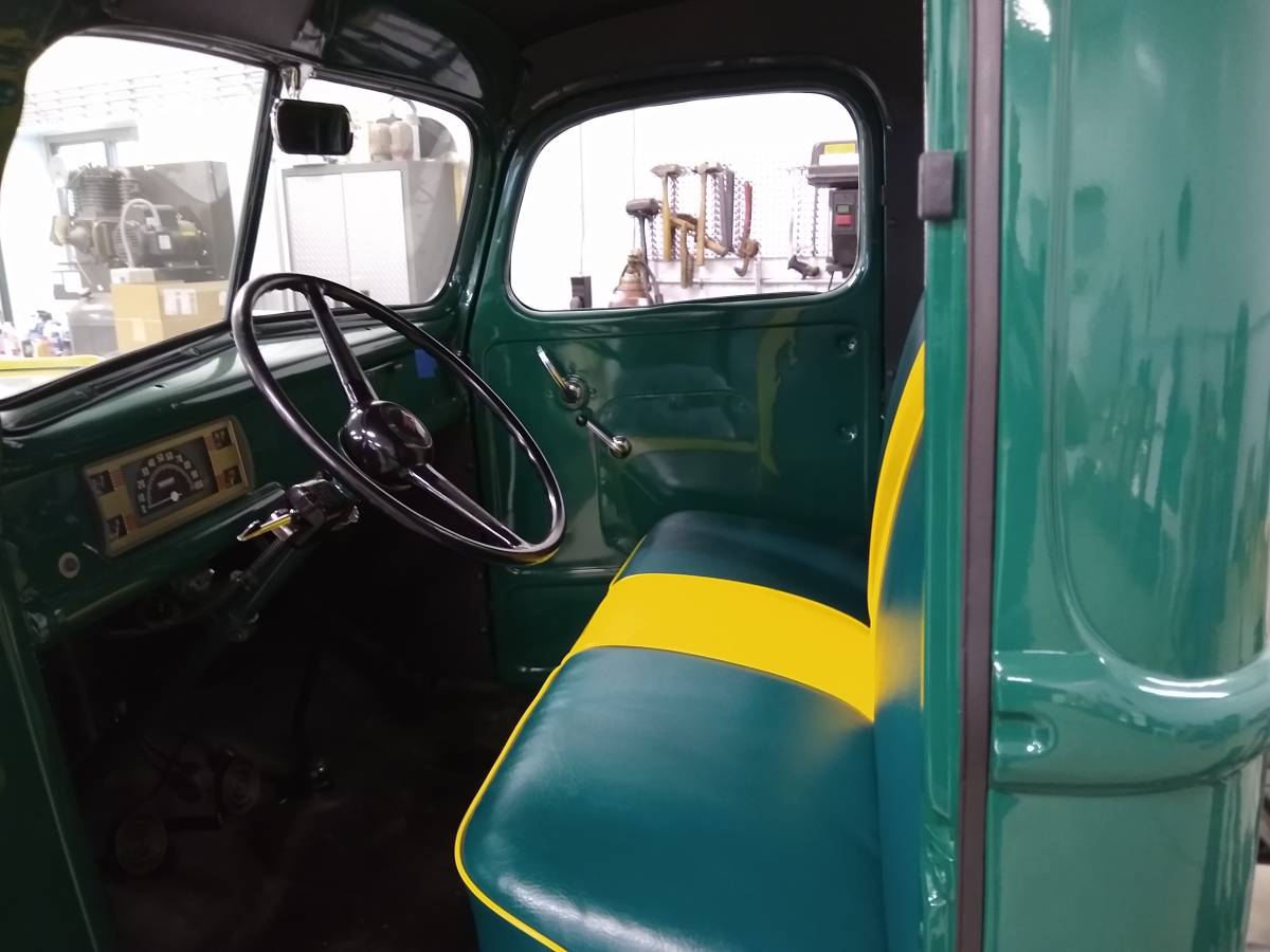 Ford-12-ton-1947-2