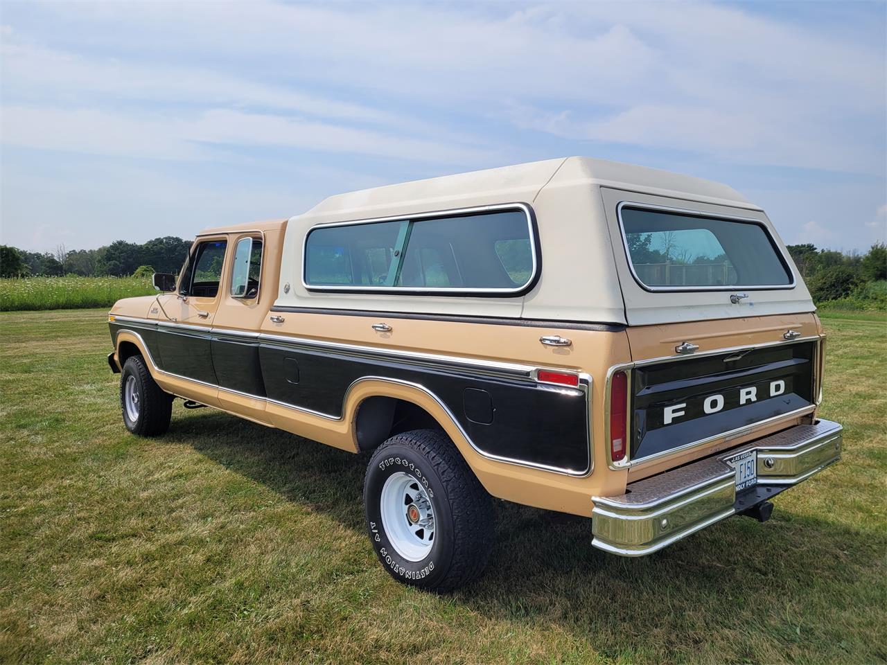 Ford-12-ton-pickup-1978-Tan-and-black-tan-6