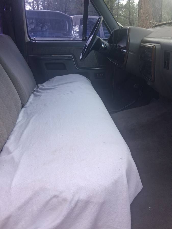 Ford-150-1988-white-8