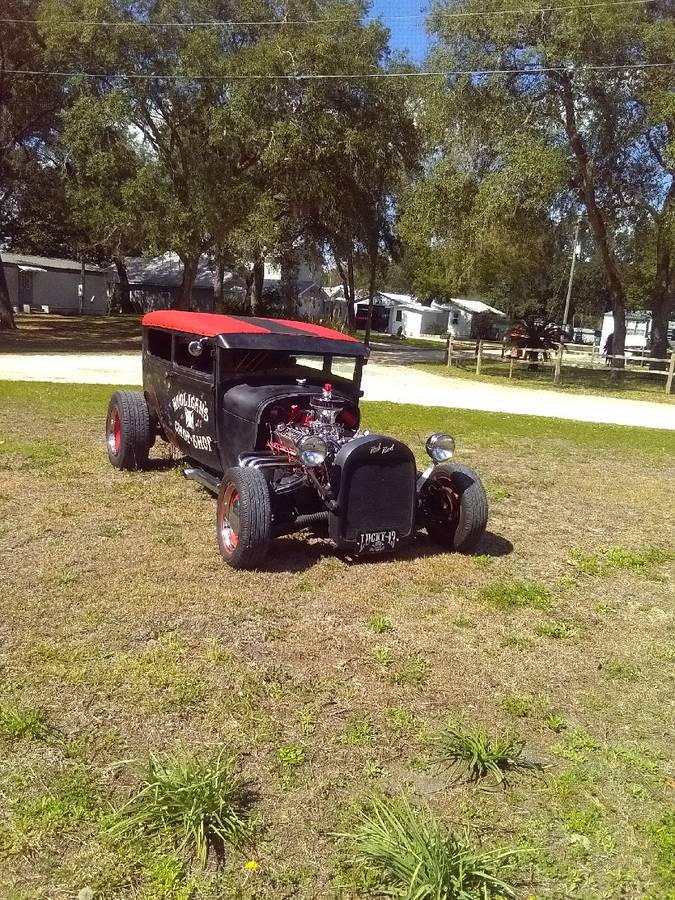 Ford-1928-black-1