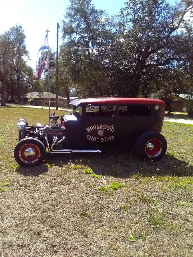 Ford-1928-black-2