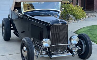 Ford-1932-black-15