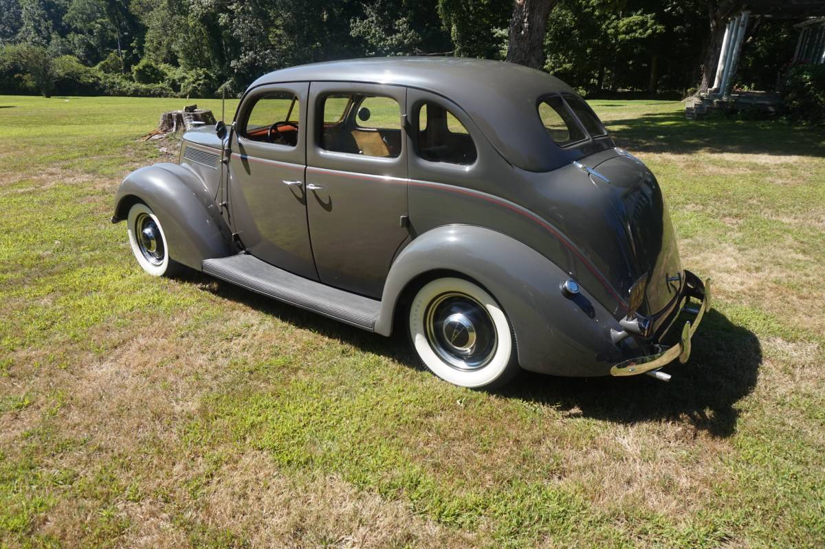 Ford-1937-grey-2