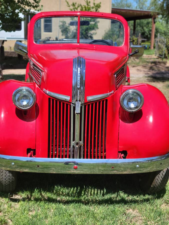 Ford-1941-red