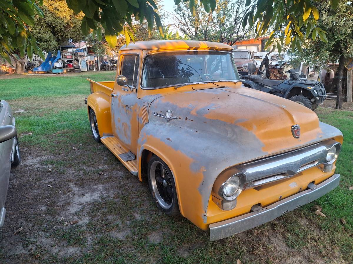 Ford-1956-yellow