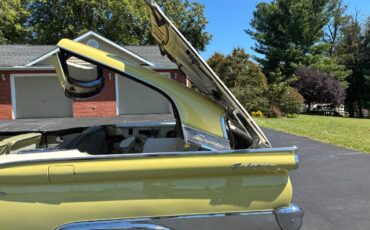Ford-1959-yellow-1
