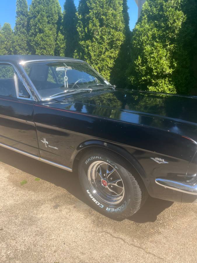 Ford-1965-black-15