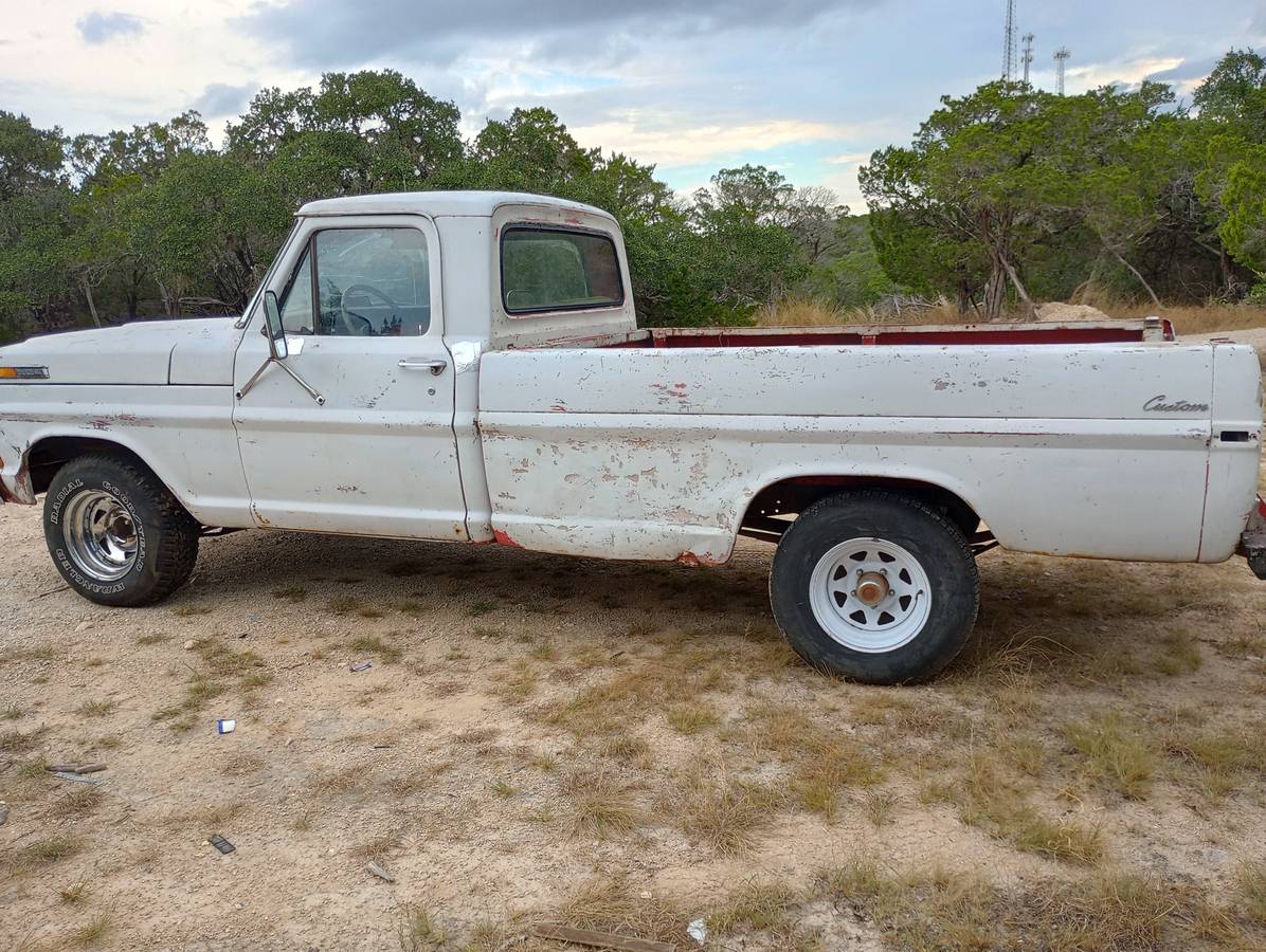 Ford-1972-white