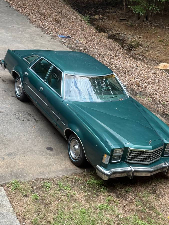 Ford-1977-green-3