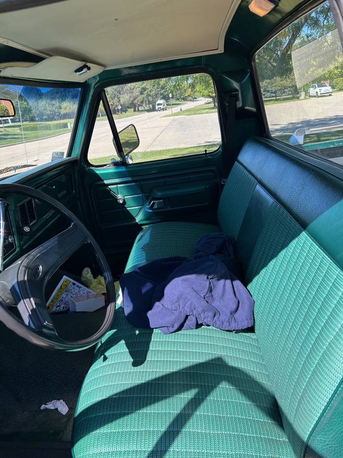Ford-1977-green-5