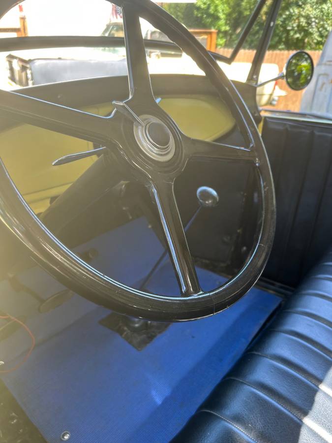 Ford-1979-yellow-3