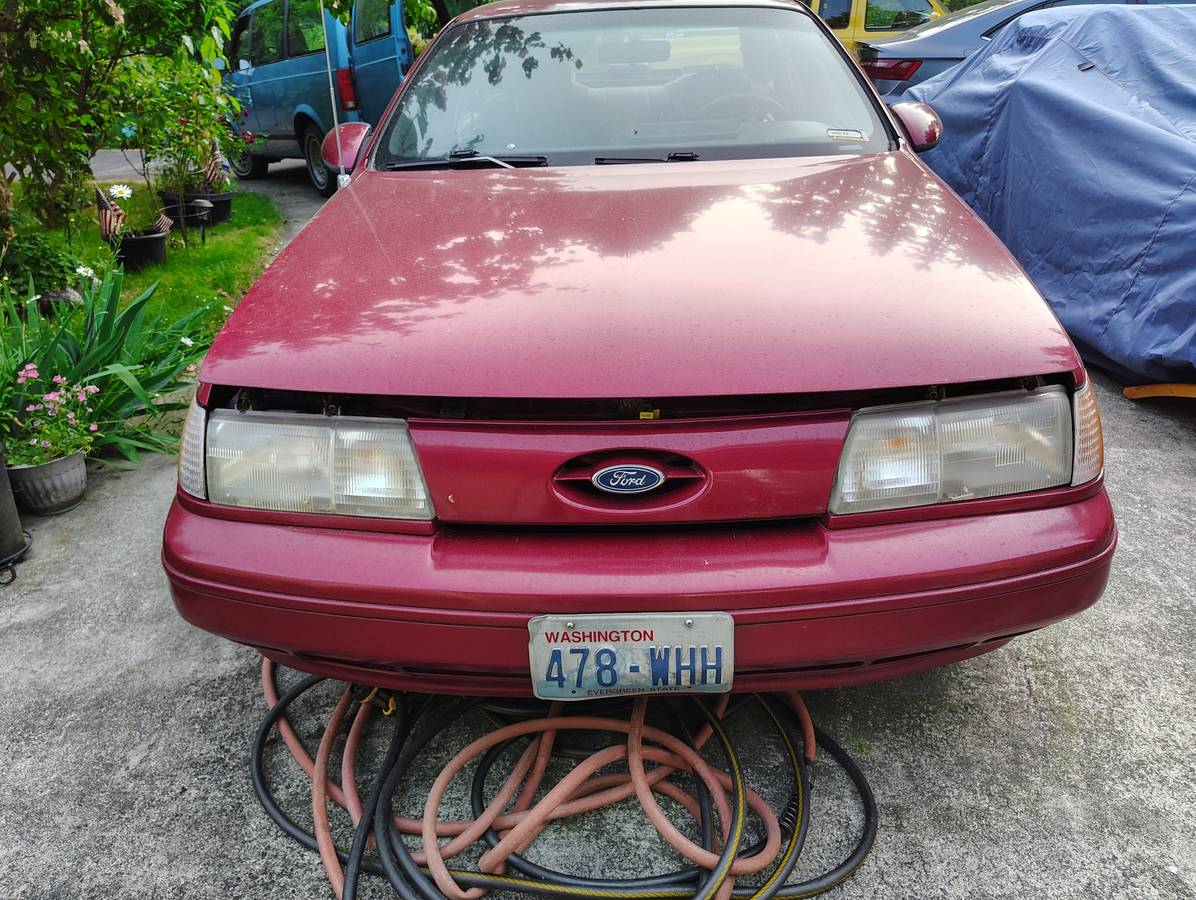 Ford-1990-red-4