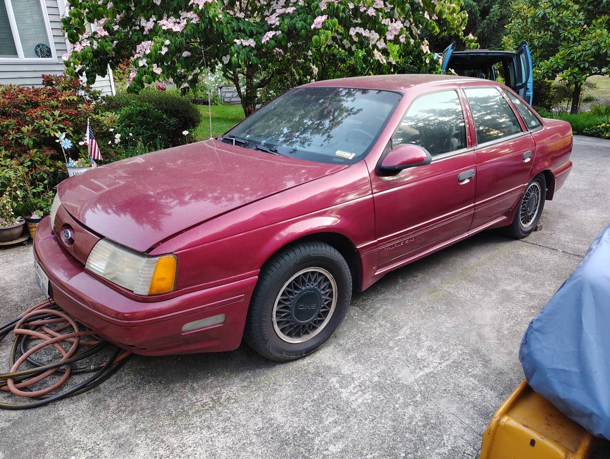 Ford-1990-red-5