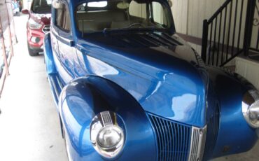 Ford-2-door-1940-blue