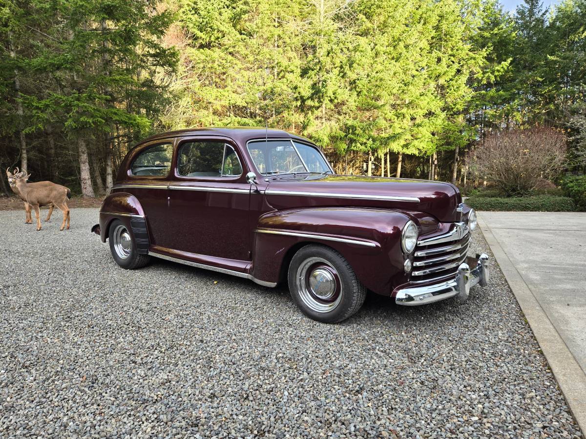 Ford-2-dr-1948-custom-3