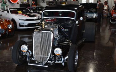 Ford-2-dr-coupe-1934-black-10