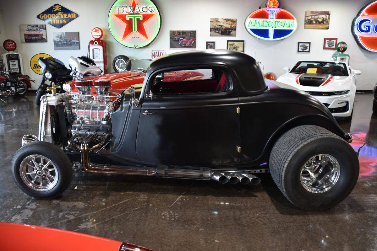 Ford-2-dr-coupe-1934-black-2