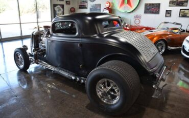 Ford-2-dr-coupe-1934-black-3