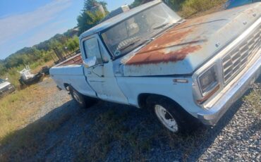 Ford-250-custom-1979-blue