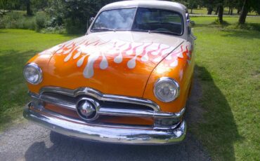 Ford-2dr-sedan-1950-brown