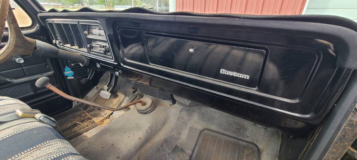 Ford-2×4-truck-1973-black-13
