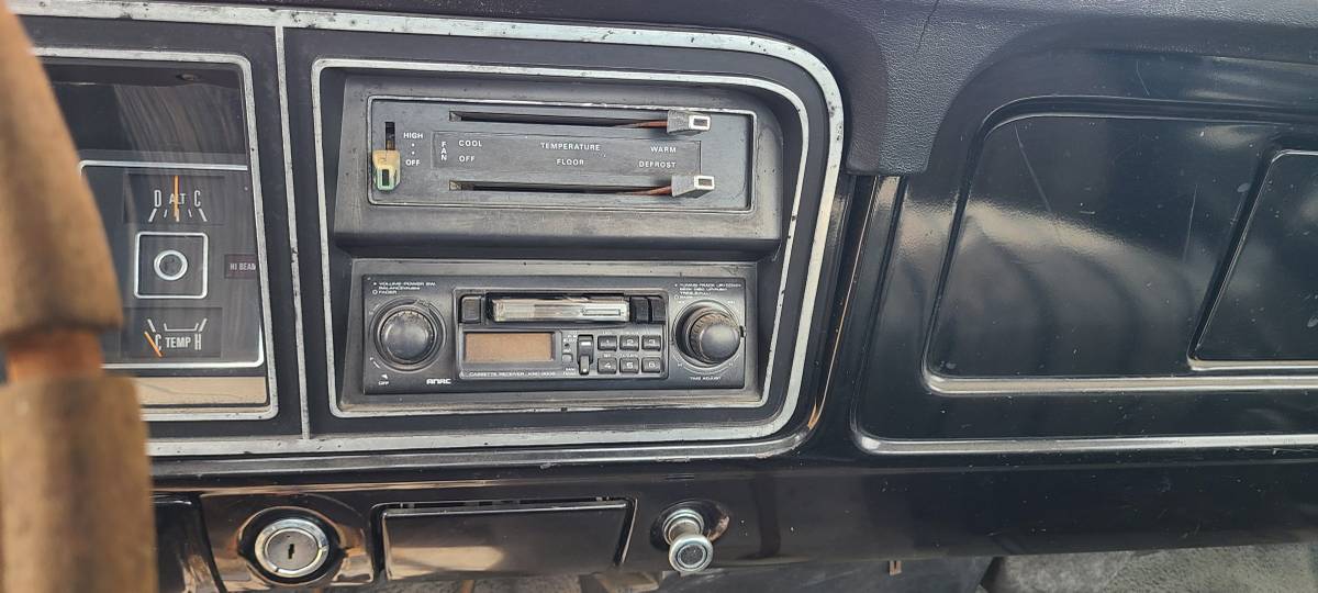 Ford-2×4-truck-1973-black-15