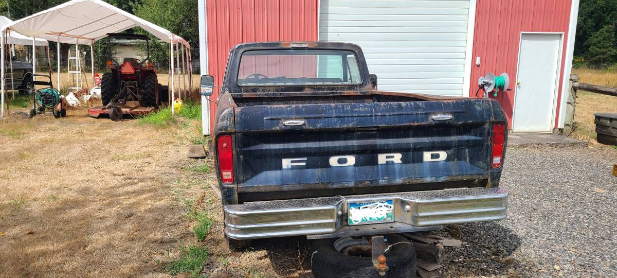 Ford-2×4-truck-1973-black-2
