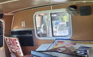 Ford-350-super-duty-full-size-van-1987-white-8