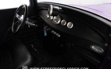 Ford-5-window-1932-Purple-Black-10