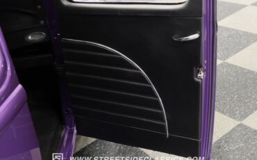 Ford-5-window-1932-Purple-Black-13