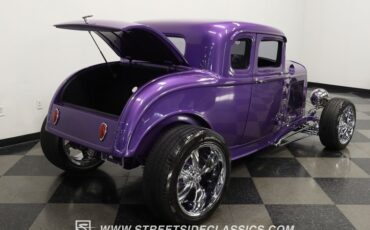 Ford-5-window-1932-Purple-Black-15