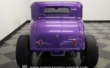Ford-5-window-1932-Purple-Black-17